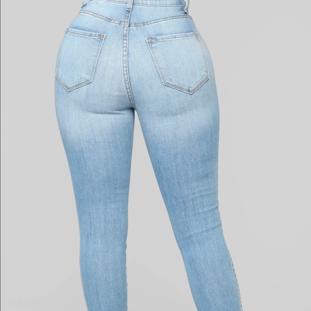 Fashion Nova classic high waist skinny jeans